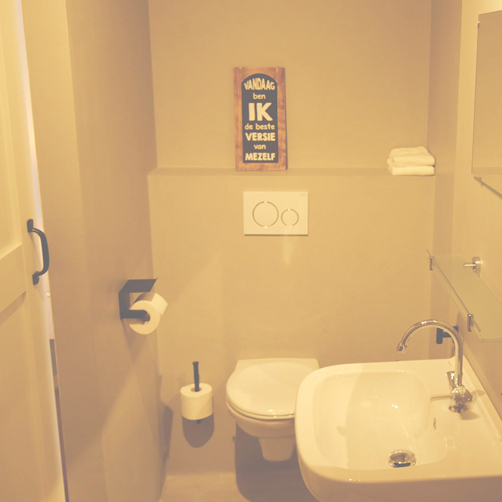 Eigen toilet op de kamer, B&B de Dijkslaper Afferden